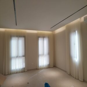 Sheer Curtain - الصورة 1
